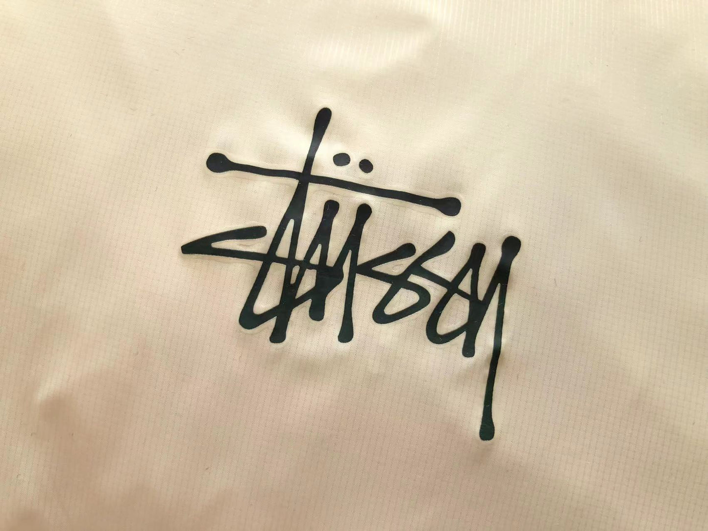 STUSY ''BEIGE'' PUFFER