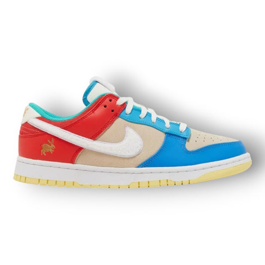 DUNK ''MULTICOLOR RABBIT''