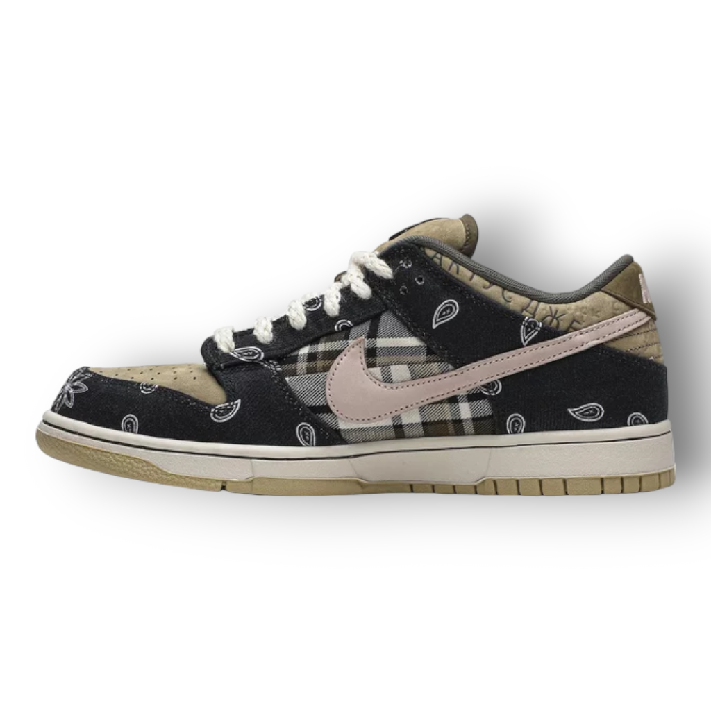 TRAVIS DUNK LOW